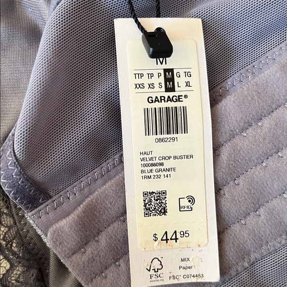 Garage-Velvet Crop Bustier - Blue
Granite- Size M Brand NEW with Tags - Picture 6 of 7